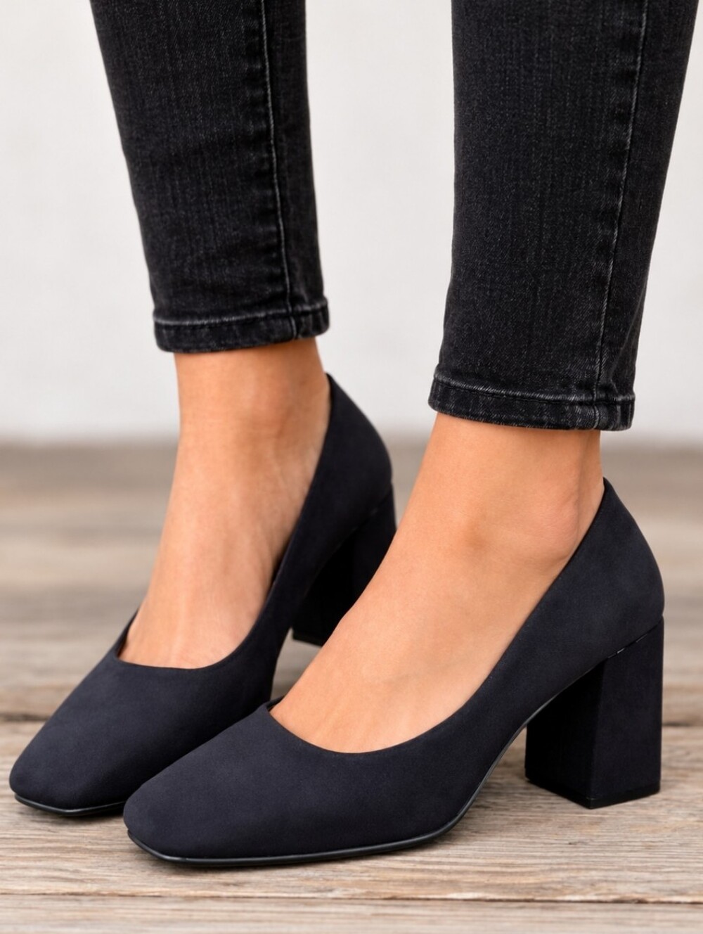 Unlisted 90's Minimalist Sqaure Toe Block Heel Comfort Pumps 9M